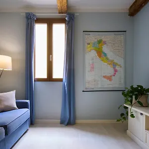 Apartment Panicale Blue Historic 1br Near Medici Chapels & Mercato Florence