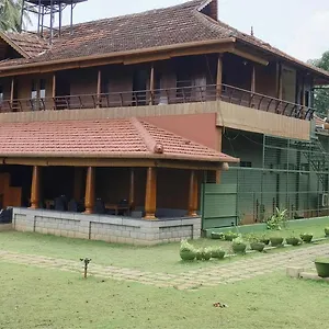 https://kuttichira-heritage-home.kerala-hotels.net