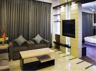 Club Florence Gurgaon 4*,